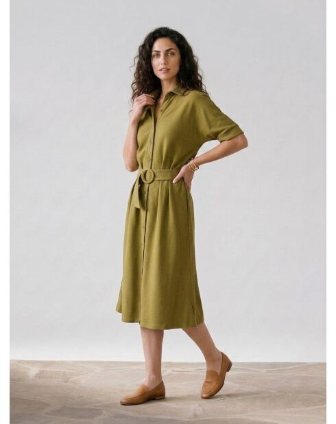 Khaki-Kleid Arias