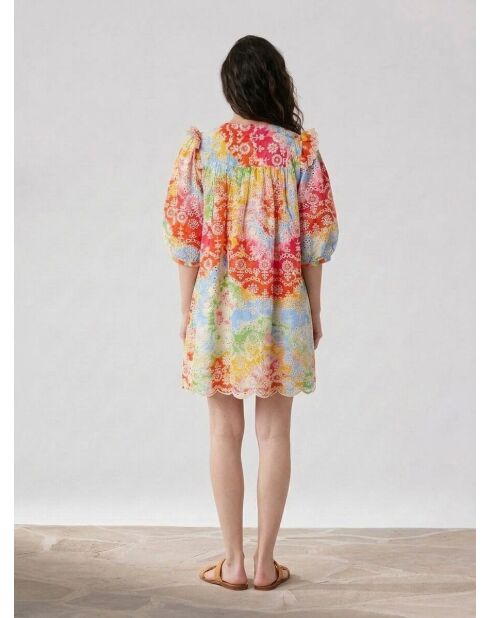 Vestido bordado anudado