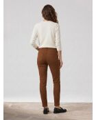 Gerly Taillierte Jeans aus haselnussfarbenem Baumwollsegeltuch