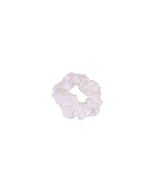 Ivoorkleurige zijden scrunchie