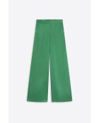 Pantalones verdes gigantes