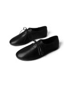 Chaussures basses en cuir A Slow Dance Away noires