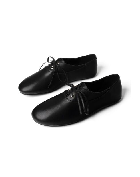 Chaussures basses en cuir A Slow Dance Away noires