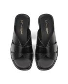 Mules Under The Lights in pelle nera