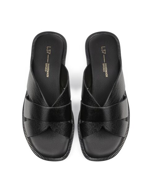 Mules Under The Lights in pelle nera