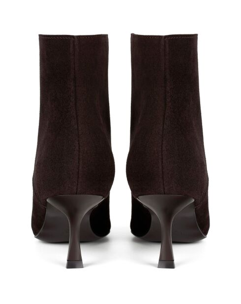 Superluminale braune Wildlederstiefel