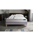 Pack lit complet Actimemo Form gris avec matelas, sommier gris en kit, 2 oreillers et couette - 200x200 cm