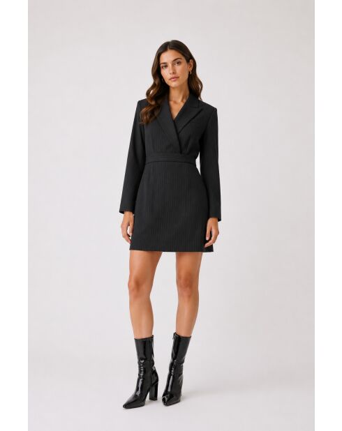 Schwarzes Kirschkleid