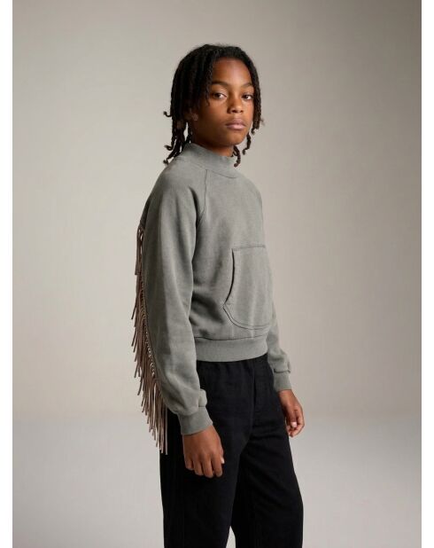 Sweat Flores black sand