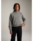 Sweat Flores black sand