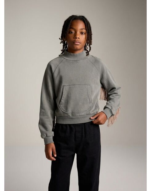 Sweat Flores black sand