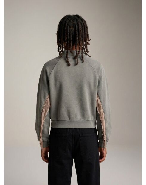 Sweat Flores black sand