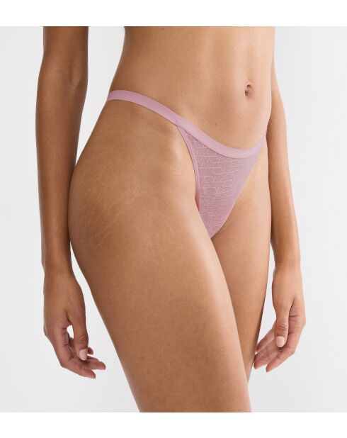 String Triumph Signature Sheer rose
