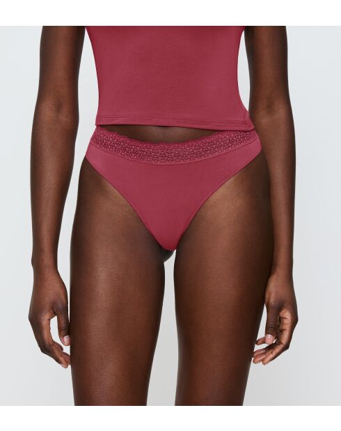 String Feel of Modal String rouge