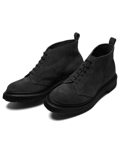 Schwarze Halbstiefel