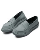 Mocasines de piel grises