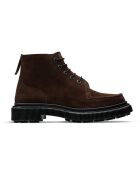Botas bajas de gamuza marrón oscuro