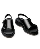 Schwarze Ledersandalen mit Schnalle