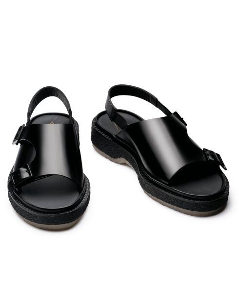 Schwarze Ledersandalen mit Schnalle