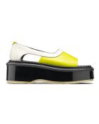 Sandalias con suela grande en piel crepé y limón/marfil
