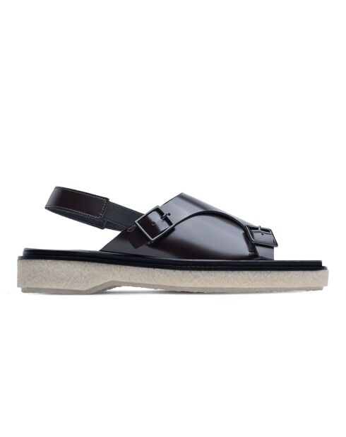 Burgunderrote Ledersandalen mit Schnalle