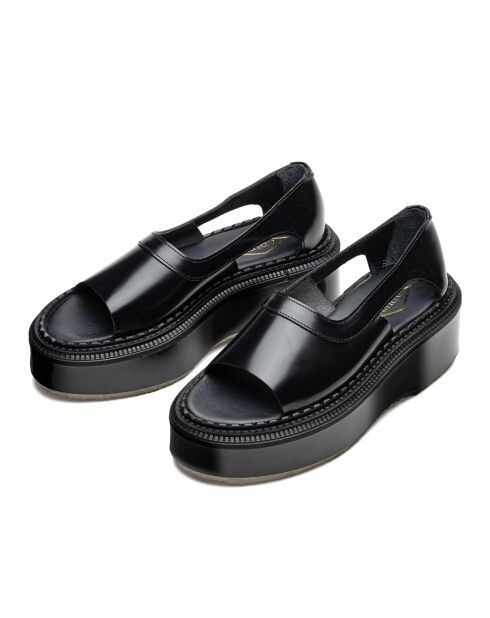 Sandalen mit großer Sohle aus schwarzem Krepp und Leder