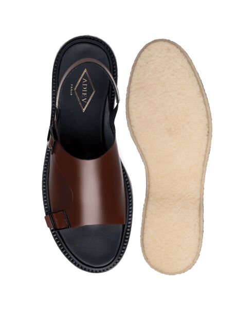 Braune goldfarbene Ledersandalen mit Schnalle