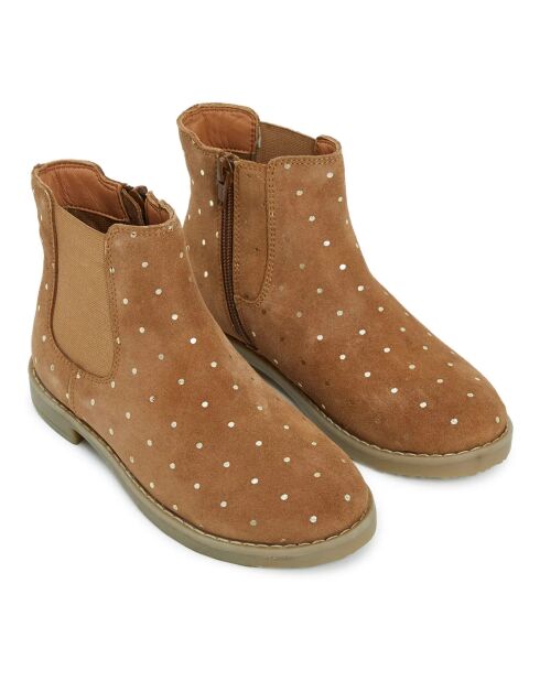 Kamelfarbene Wildlederstiefel mit goldenen Tupfen
