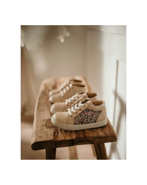 Baskets en cuir Mousse zip Top x Smallable beiges
