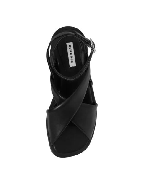 Sandales en cuir Brides noires