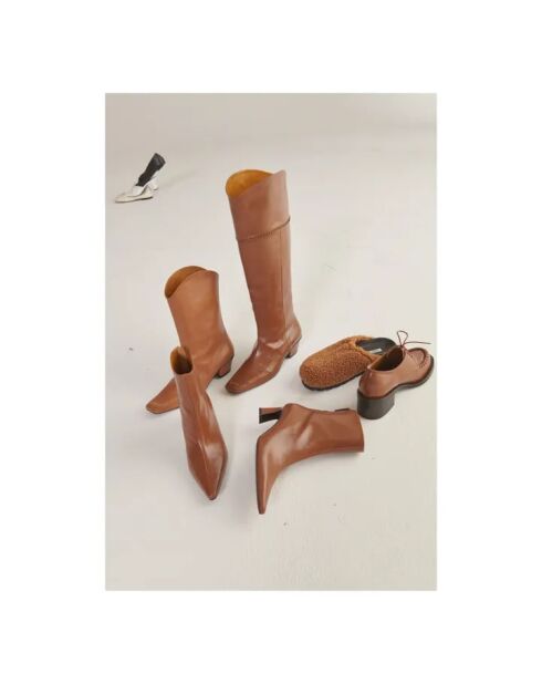 Bottines en cuir à talons caramel