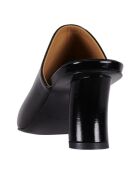 Mules en cuir Fermées noires
