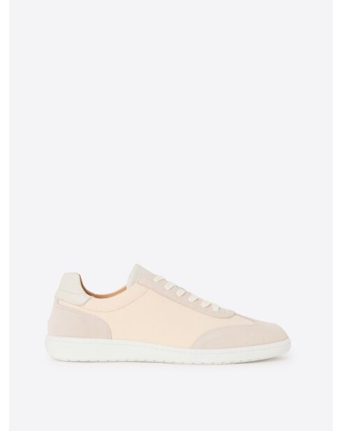 Sneeuwwitte sneakers van twee materialen