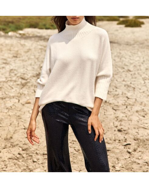 Naty ecrufarbener Pullover