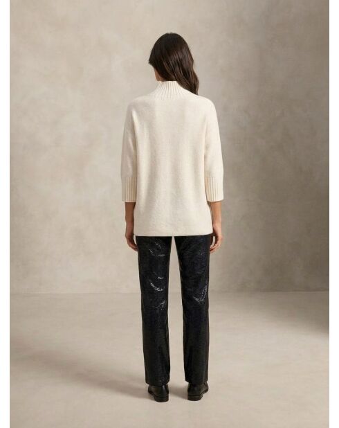 Naty ecrufarbener Pullover