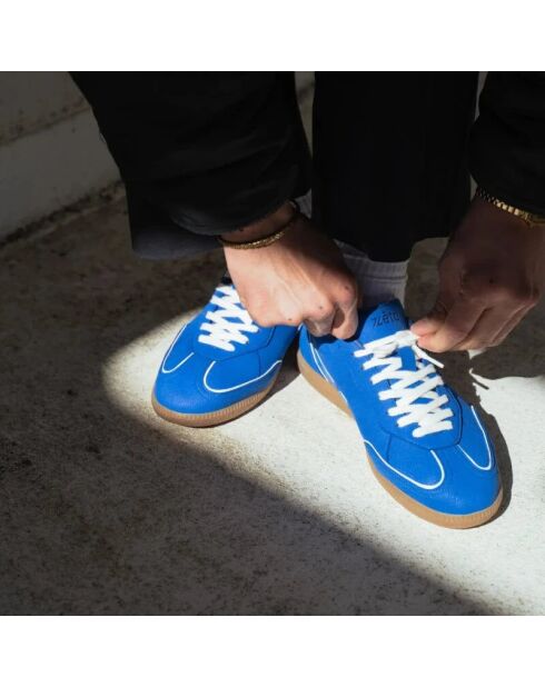Baskets en daim végan Delta cobalt
