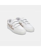 Beigefarbene Sneakers mit Klettverschluss