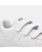 Sneakers bianche con velcro