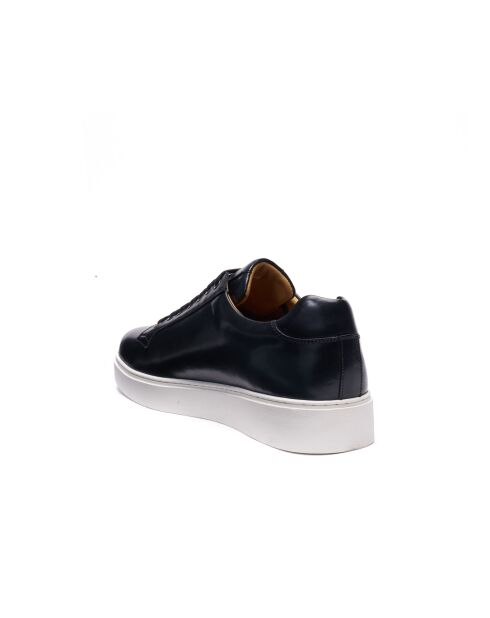 Zapatillas clásicas de piel negras