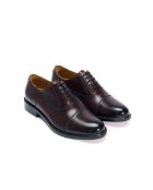 Oxfords van bordeauxrood leer met rechte neus