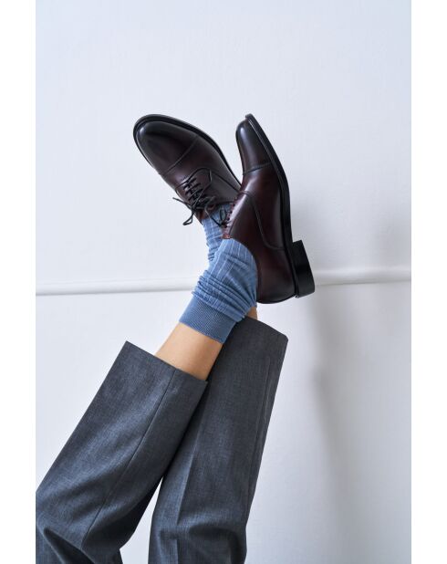 Oxfords van bordeauxrood leer met rechte neus