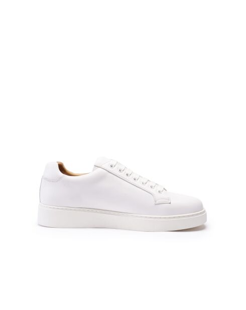 Klassieke witte leren sneakers