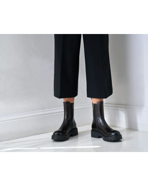 Bottines Chelsea en cuir brun foncé