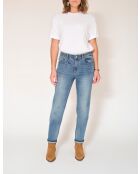 Die blauen Baumwolljeans von Andie Wilson