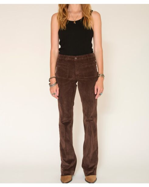 Die braunen Baumwolljeans von Diana Velvet