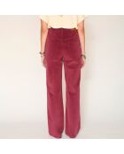 The James Soft Corduroy Jeans aus rubinroter Baumwolle