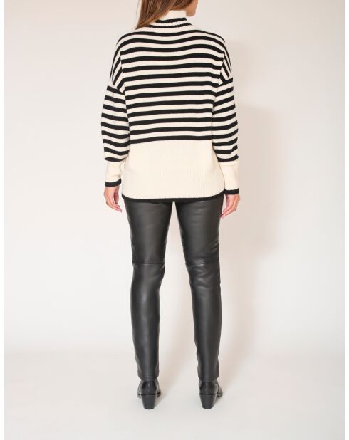 Pull en laine Kura craie