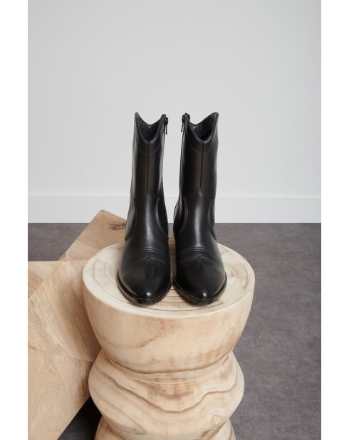 Scarpe Nagoya nere in pelle