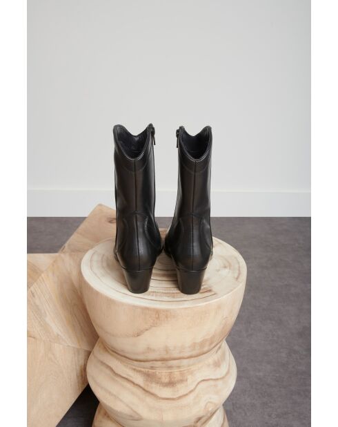 Scarpe Nagoya nere in pelle