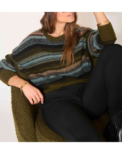 Khakifarbener Pullover Karter